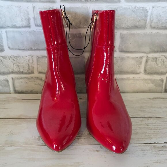 Nannette Lepore Shiny Red Faux Leather Boots Kitten Heels Classic 10 NWOB - Picture 3 of 11